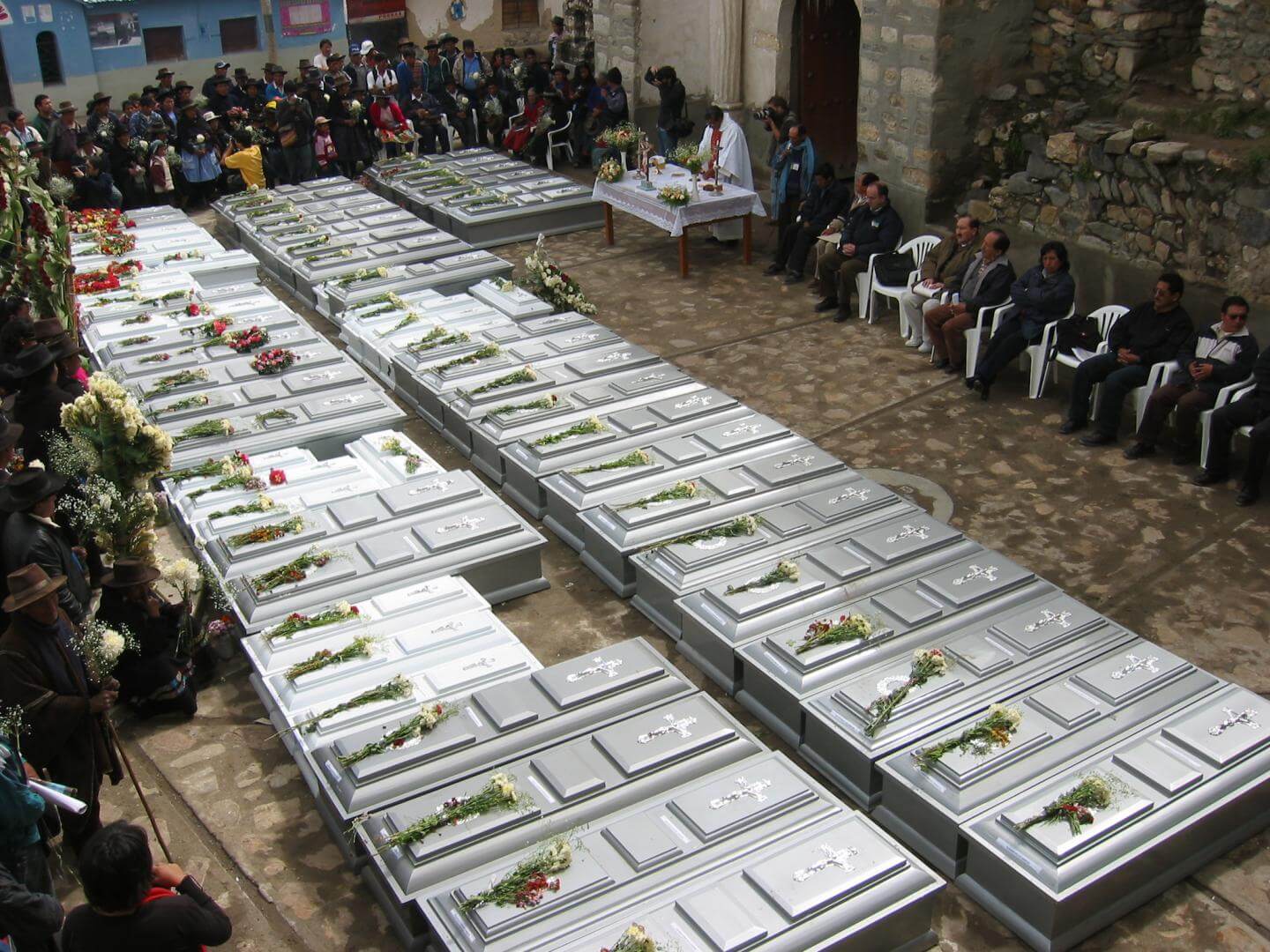 LUCANAMARCA. En 2006, el Poder Judicial sentenció a cadena perpetua a Abimael Guzman por la matanza de 69 campesinos, en 1983.  