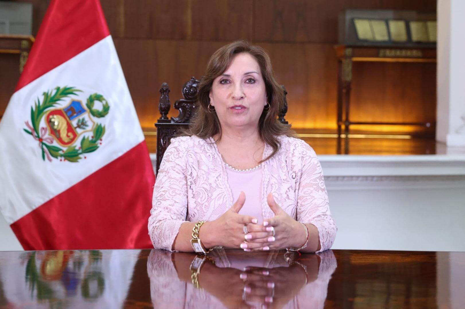 SIN RESPUESTAS. La presidenta del Perú sigue sin dar explicaciones sobre sus relojes y joyas de alto valor.