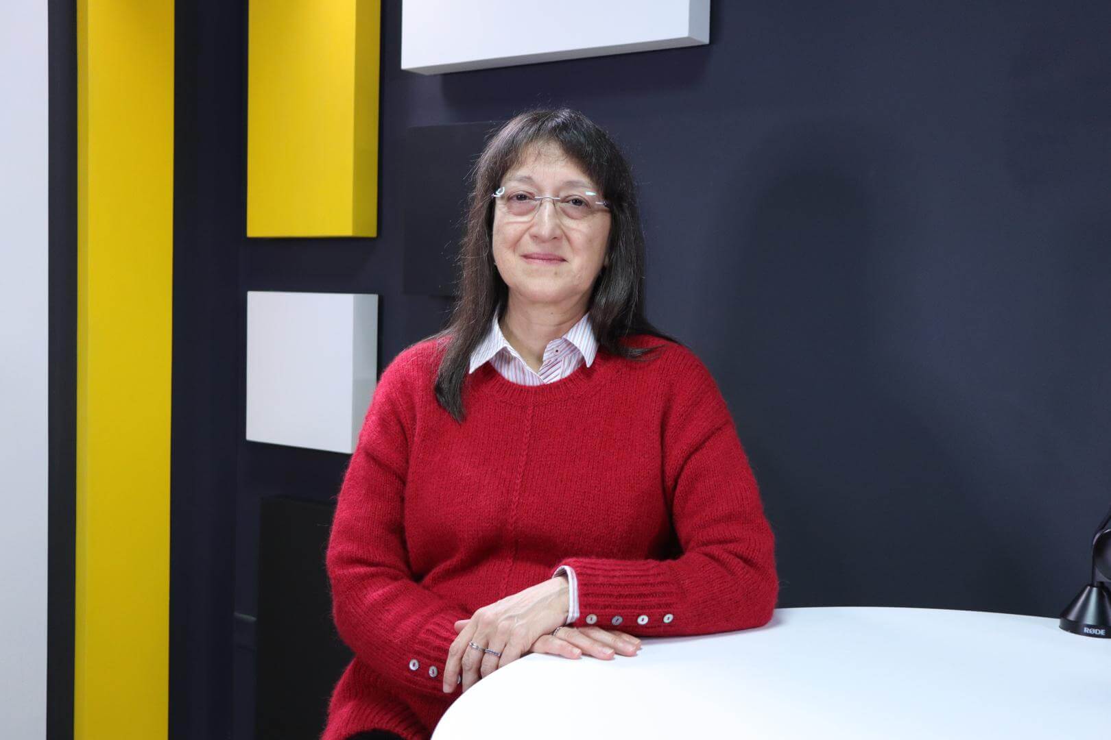 ROXANA BARRANTES. Profesora principal de la PUCP, investigadora del Instituto de Estudios Peruanos (IEP) y directora del Banco Central de Reserva del Perú (BCRP).