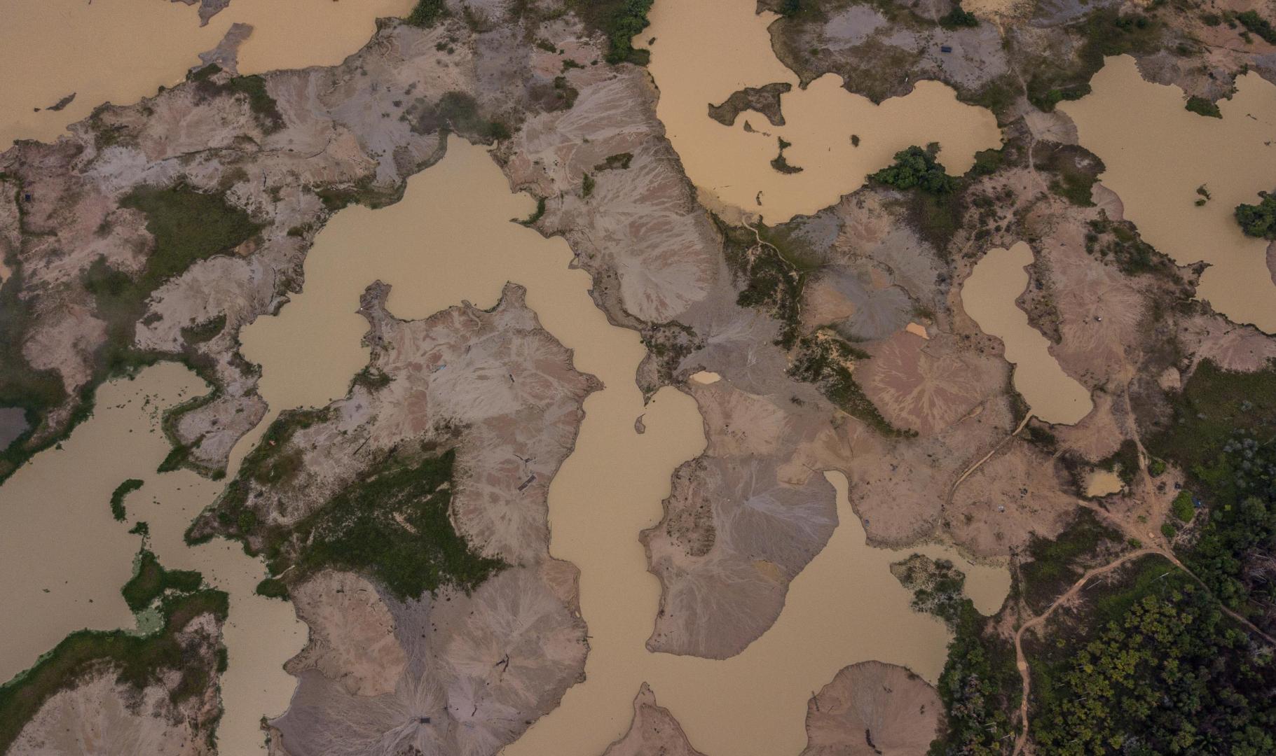 AMBICIÓN. Desde el Congreso, sostiene César Ipenza, se buscan recursos y votantes para la próxima campaña electoral sin importar de qué sectores provengan.