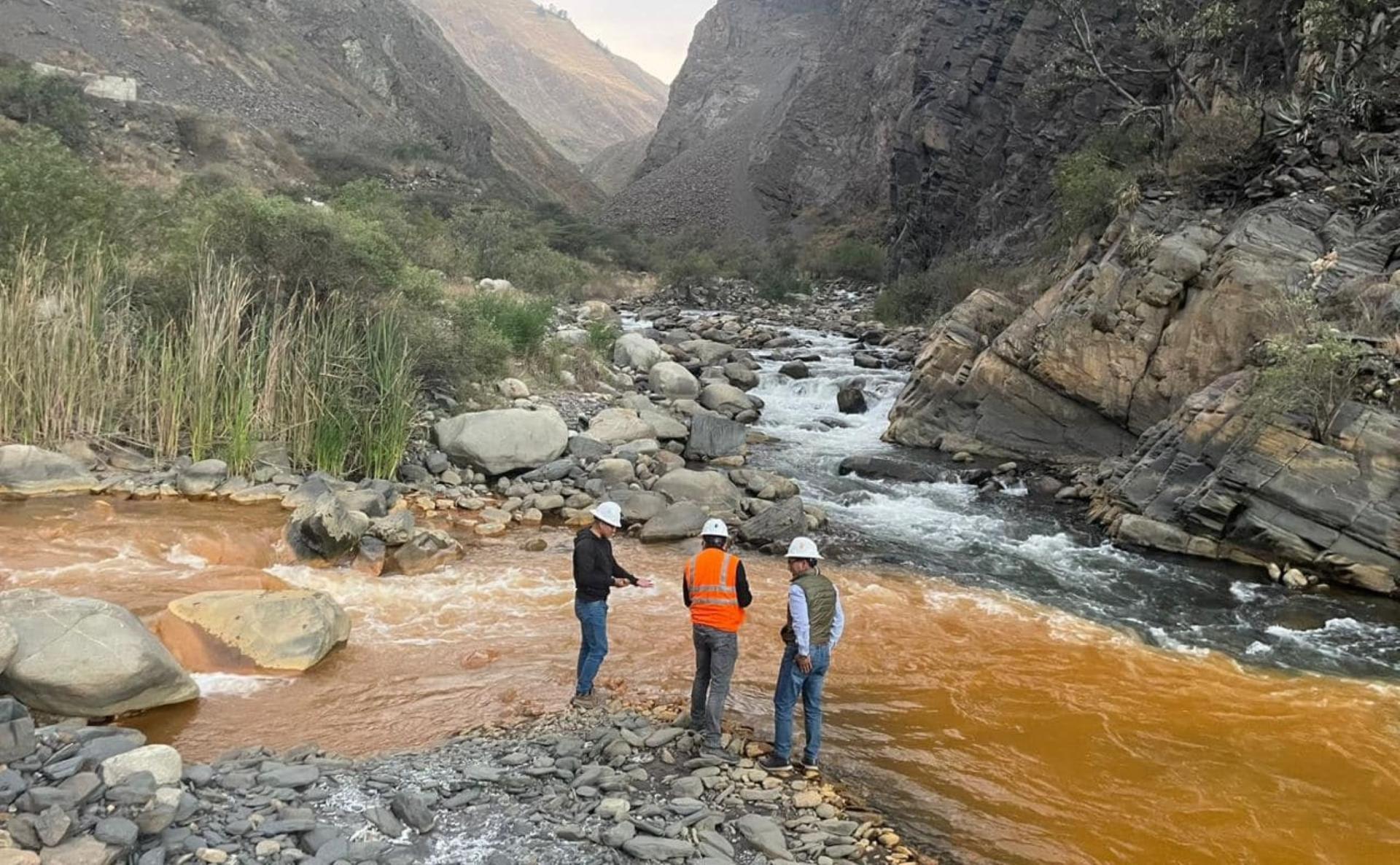 CONTAMINADO. El río Santa está contaminado con arsénico, hierro, manganeso y aluminio, según análisis de laboratorio. Esto hace que su agua no sea apta para el consumo humano directo.