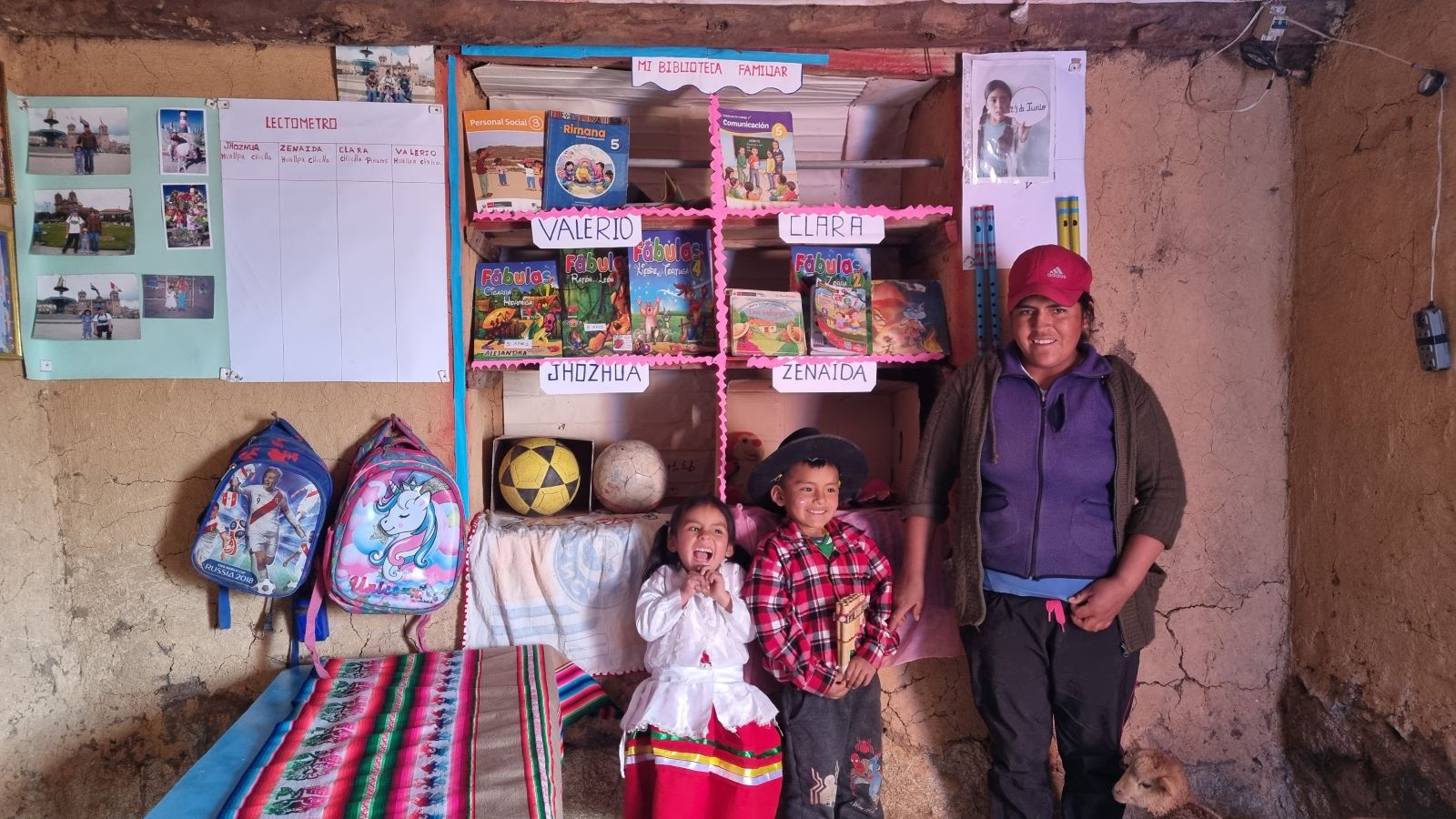 INICIATIVA. Los padres de la Institución Educativa 133, en el distrito de Curasco, Apurímac, han implementado bibliotecas en aulas y en sus casas con libros donados.