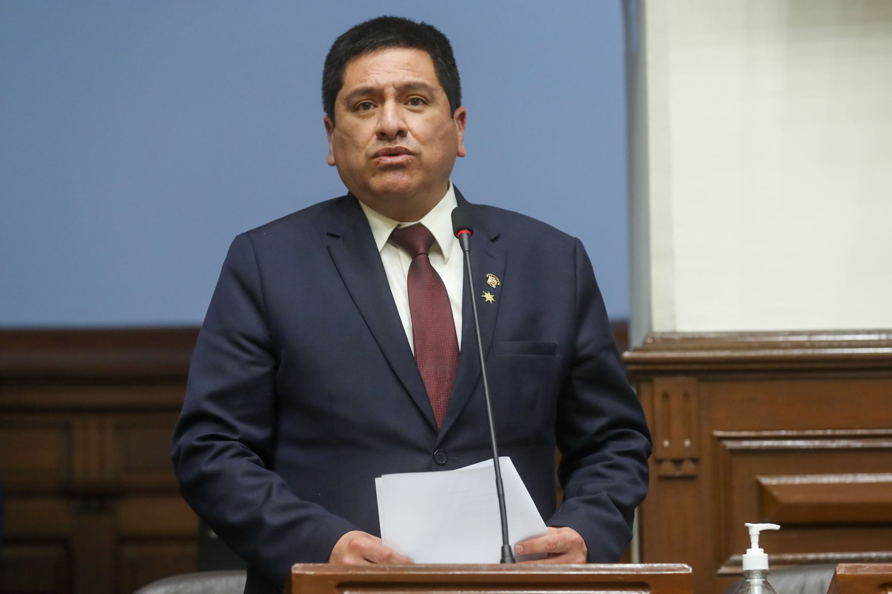 Es falsa la versión del congresista Aragón acerca de que la disolución del Congreso del 2019 fue inconstitucional