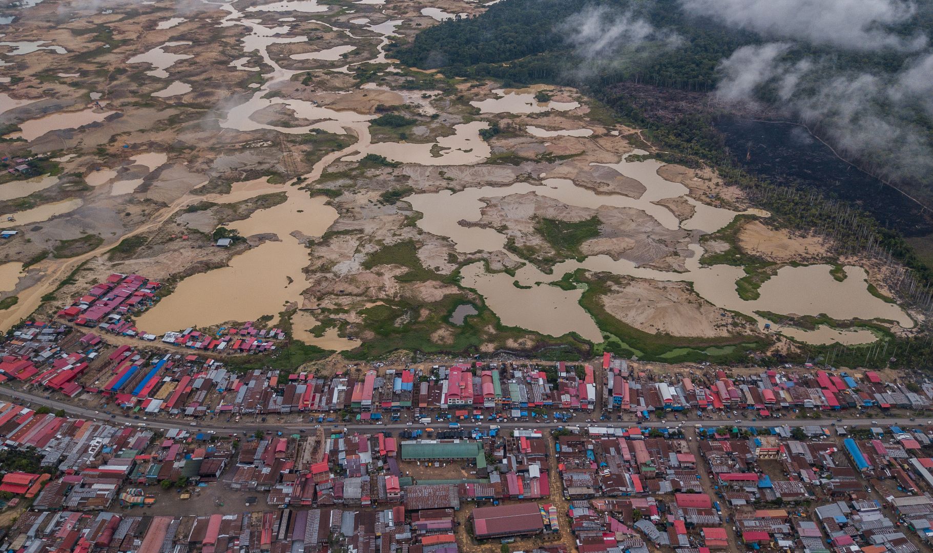 DESTRUCCIÓN. La minería ilegal arrasa con ríos y bosques de regiones como Amazonas, Loreto y Madre de Dios.