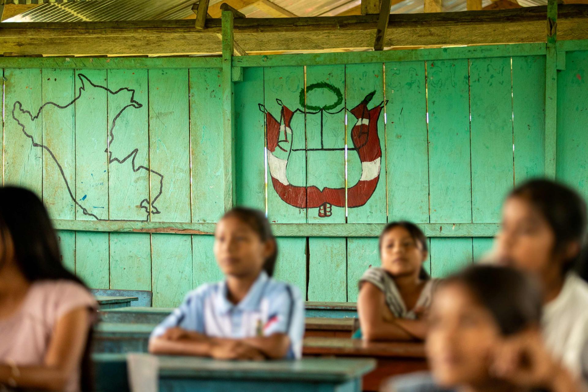 VIDAS. Las niñas wampis, como ocurre con el pueblo awajún, son amenazas por el avance de la minería ilegal y la violencia sexual perpetrada por docentes en las escuelas.
