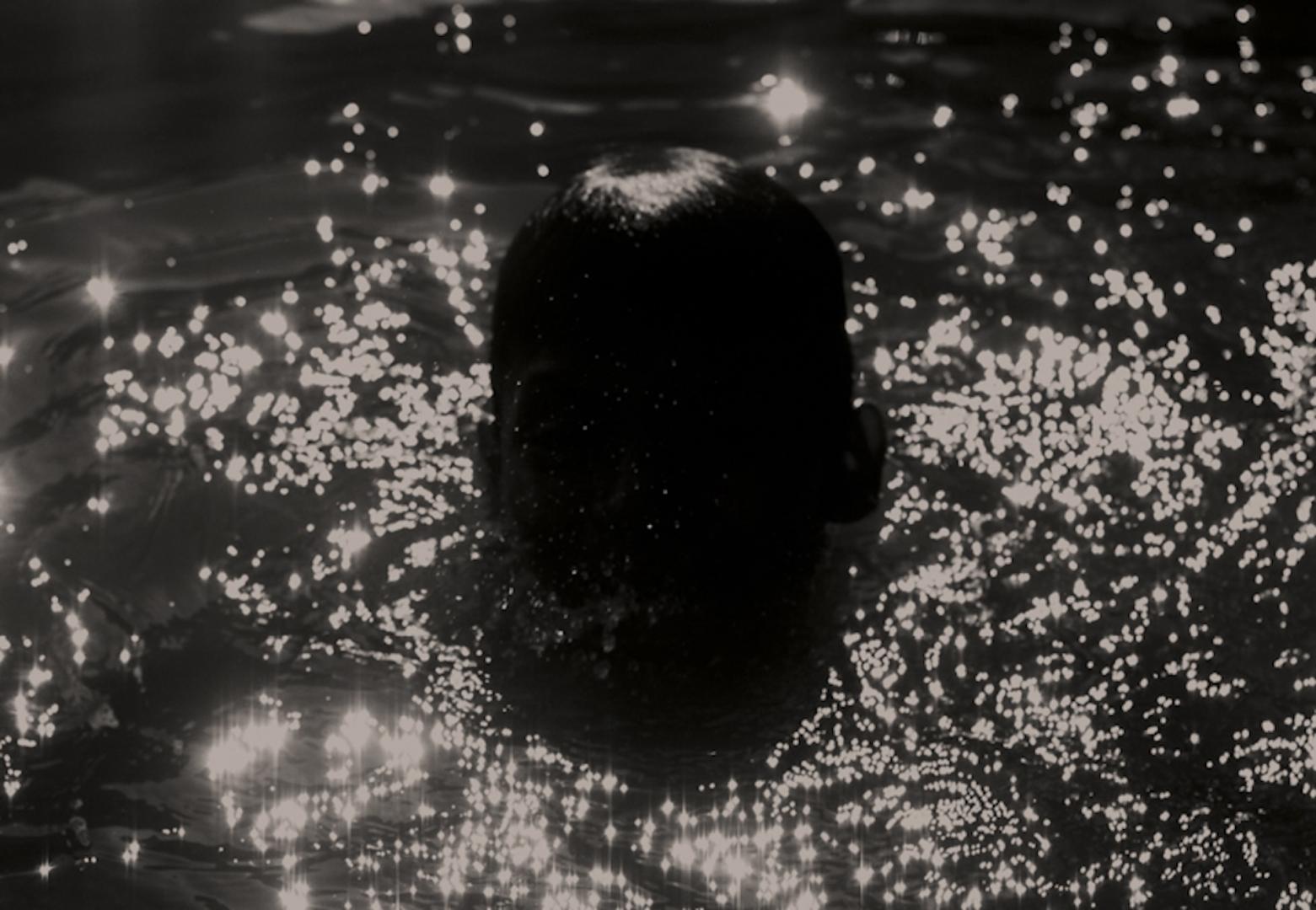 ENSAYO. En Arles, Las pertenencias del aire estará expuesta en el Espacio Monoprix hasta el 5 de octubre de 2025.