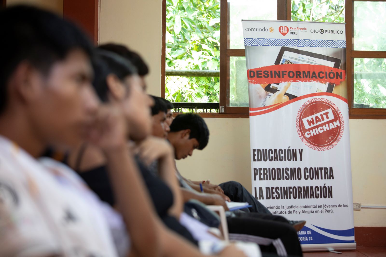 CAPACITACIÓN. Durante tres meses, 76 jóvenes de La Libertad y Amazonas participaron en talleres presenciales y sesiones virtuales impartidas por periodistas de OjoPúblico.