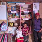 INICIATIVA. Los padres de la Institución Educativa 133, en el distrito de Curasco, Apurímac, han implementado bibliotecas en aulas y en sus casas con libros donados.