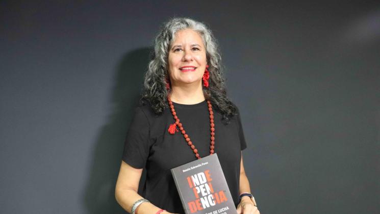 ANÁLISIS. La historiadora habla sobre política actual, memoria, independencia y la crisis de la democracia.