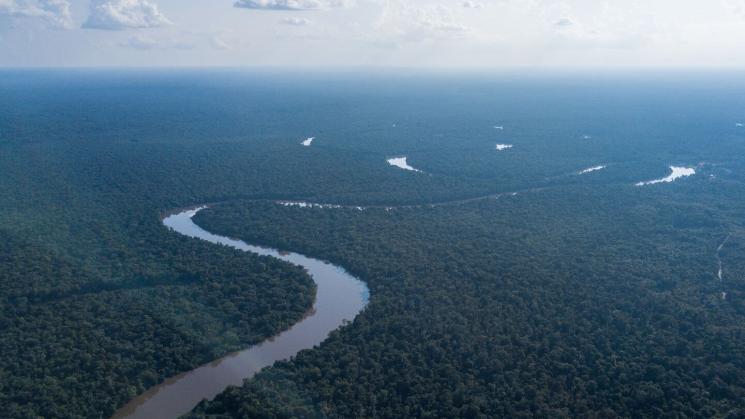 OPORTUNIDAD. Según estudio, es momento de transitar al uso de energías renovables, la explotación de los combustibles fósiles en la Amazonía ya no es una alternativa.  