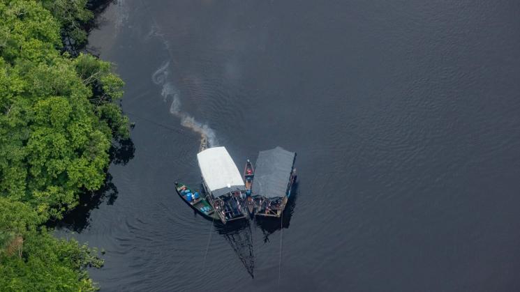EN PELIGRO. La cuenca del Nanay está asediada por las dragas de la minería ilegal, y ahora también en peligro por una concesión minera aprobada por el Ingemmet.