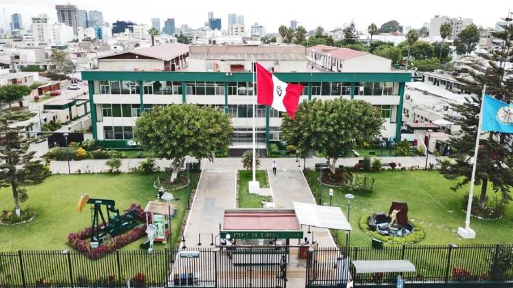 REACCIÓN. Dos funcionarios del Ministerio de Energía y Minas respondieron a una denuncia interna presentada en el sector y sobre la que se les vincula a la minería ilegal. 