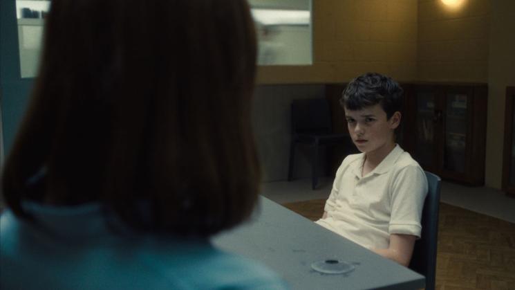 "ADOLESCENCIA". La serie cuestiona a los adultos, al sistema, a la escuela, a los discursos sobre autoridad y a la forma en que criamos y callamos.