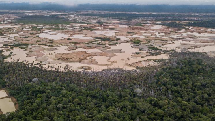 AFECTACIÓN. El crecimiento económico impulsado por la minería ha estado acompañado de amenazas a defensores del territorio y contaminación ambiental.
