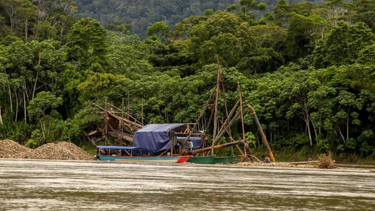 ALERTAS. Desde inicios de año -como ha ocurrido en el río Nanay- han aparecido decenas de dragas mineras en el río Tigre, en Loreto. 