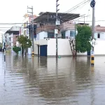 BAJO EL AGUA. Viviendas de la urbanización Miraflores, en el distrito piurano de Castilla, terminaron con serios daños por inundaciones, en marzo de este año. 