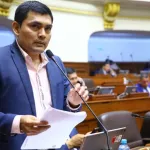 Es falsa la versión del congresista Gonza acerca de que Perú Libre nunca fue llamado a firmar la moción contra Santiváñez