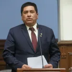 Es falsa la versión del congresista Aragón acerca de que la disolución del Congreso del 2019 fue inconstitucional