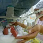 COSTOS. Tratar una infección por bacterias resistentes en un recién nacido cuesta USD 349, es decir, más que un sueldo mínimo.