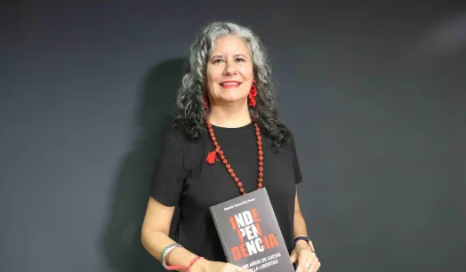 ANÁLISIS. La historiadora habla sobre política actual, memoria, independencia y la crisis de la democracia.