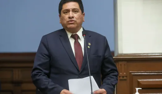 Es falsa la versión del congresista Aragón acerca de que la disolución del Congreso del 2019 fue inconstitucional