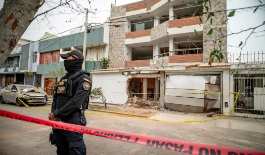 DESTRUCCIÓN. El último ataque en Trujillo estaría vinculado a las disputas por el control de la extracción ilegal de oro en Pataz. Afectó a un total de 78 viviendas y dejó 11 personas heridas. 