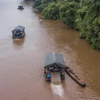 OBRAS. Mineros ilegales se han posicionado en varias comunidades awajún del Cenepa a cambio de pagos y obras, en una zona donde la ausencia del Estado es palpable.