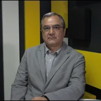 Carlos Oliva. Foto momentánea hasta que se actualice con el vídeo de Youtube como portada. 