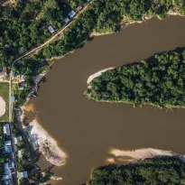 DAÑOS. La minería ilegal avanza en el río Nanay, afluente del gran Amazonas y fuente de agua potable de Iquitos.
