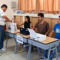 Por un país que tome decisiones informadas, hazte Aliado/a en este mes patrio.